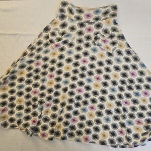 EFFIE’S HEART Picnic Skirt Tea Length Size S Floral Heart Shaped Pockets Stretch